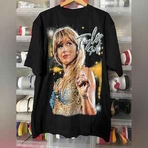 Taylor Swift tshirt